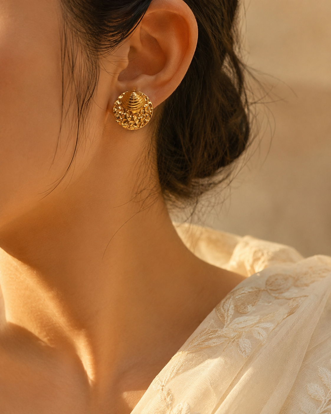 Textured Aurelia Disc Stud Earrings