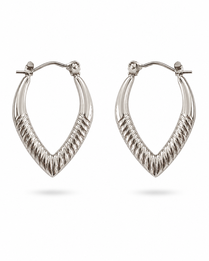 Elegant Ribbed V-Shaped Hoop Earrings