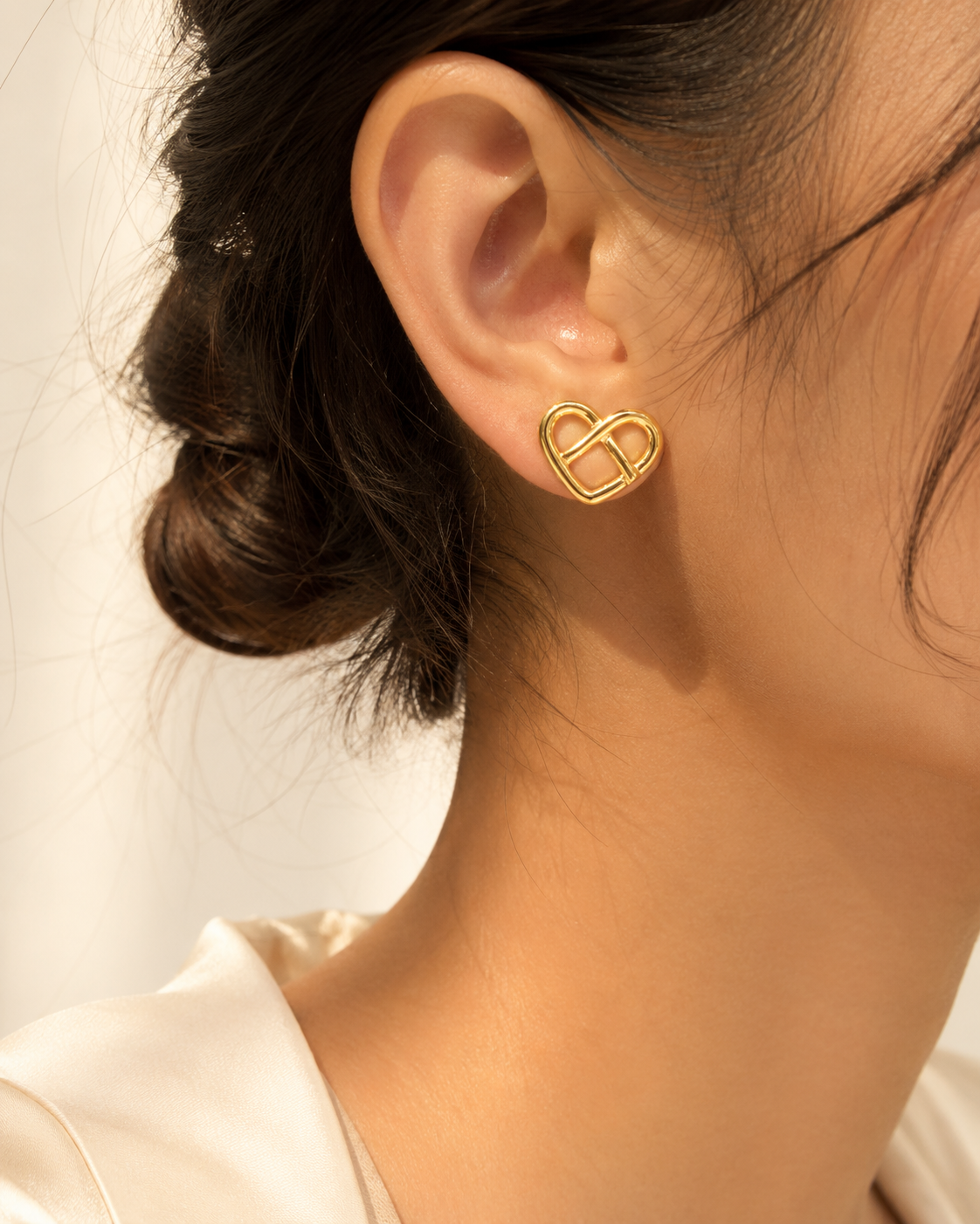 Intertwined Open-Heart Stud Earrings